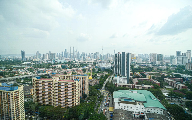 Dahlia Klcc View @ Rafflesia Condominium