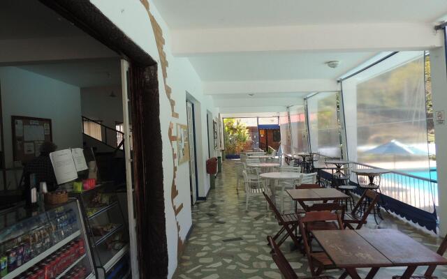 Casa com 7 suites em Correas - Petropolis