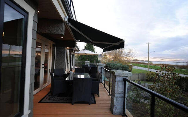 Riverside Garden Richmond