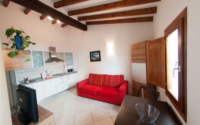Happyvila Apartments
