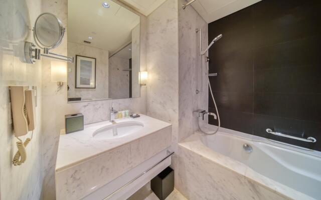 Address Dubai Mall - 2213- DT