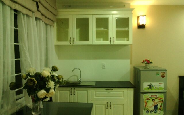 Mi Lan 2 Oriental Hotel