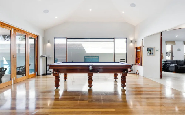 Lux Tropical Haven Mooloolaba Moonda5