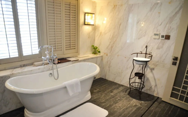 Relais & Chateaux Chaptel Hangzhou