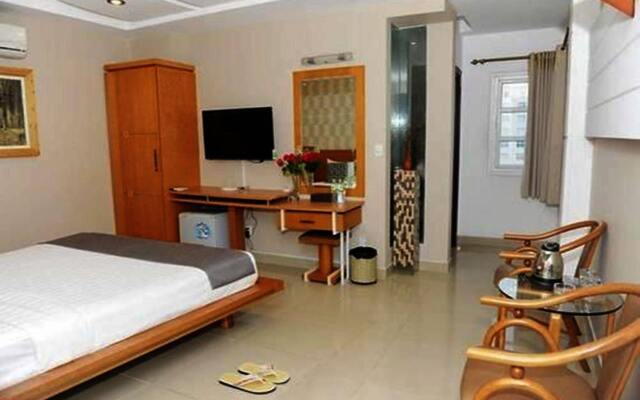 Thuy Sakura Hotel & Serviced Apartment