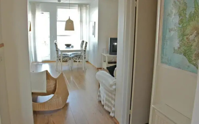 Eyjasol Apartment Hverafold