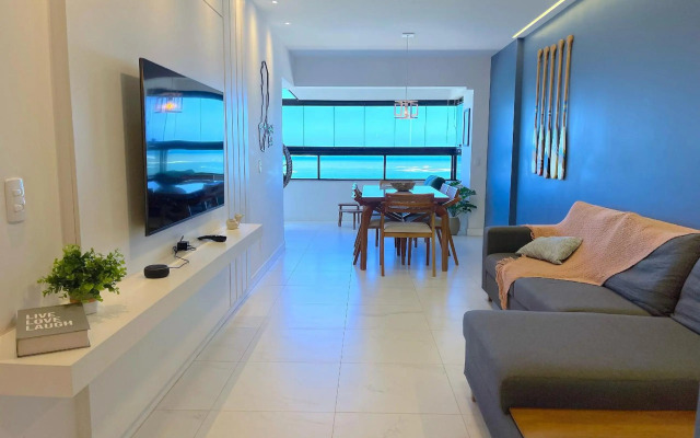 Apartamento sofisticado ao som do mar de Itapoã