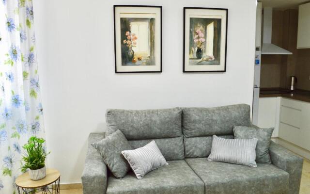 Apartamento Adriana. Céntrico, a 50m de la playa.