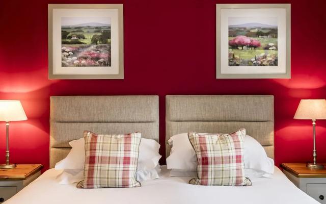 The Townhouses @ Carus Green