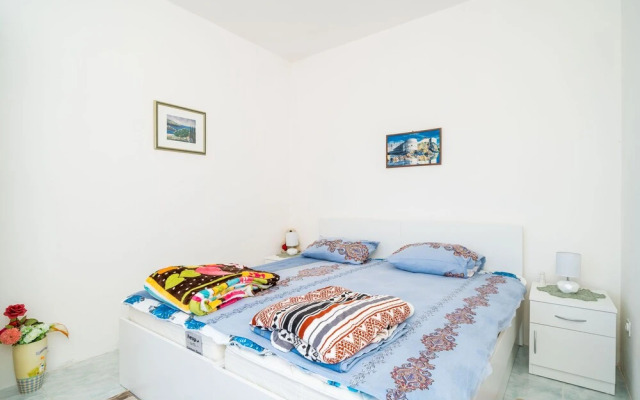 Apartment Kia