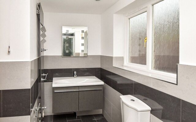 Foxley Place - MK City house