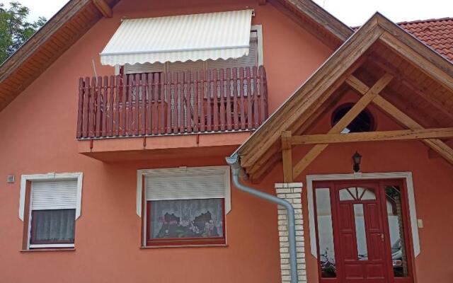 Lívia Apartman