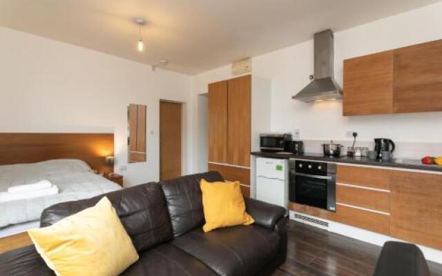 Wifi*Studio*Functional*Close2City