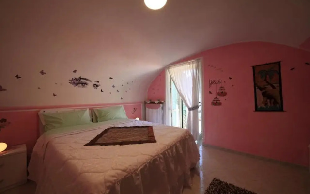 Dolls House Holiday Home