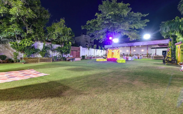 Fabhotel Shiv Palace