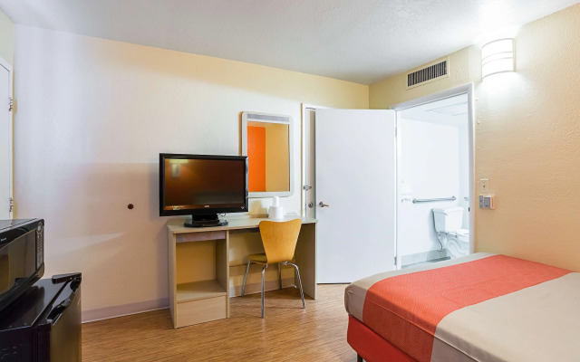 Motel 6 Holbrook, AZ