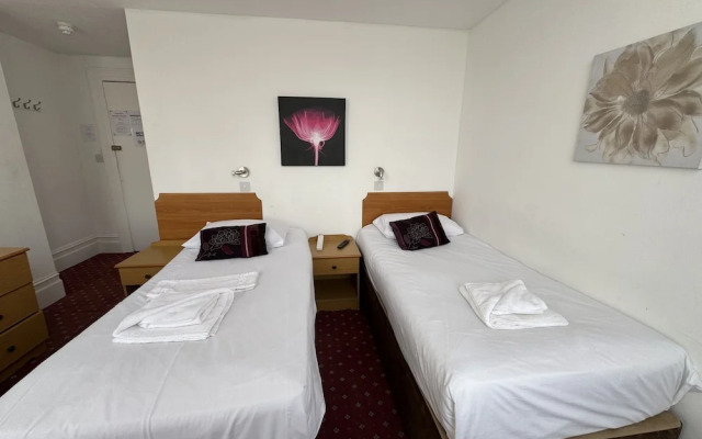 Carlton Courth Hotel Eastbourne