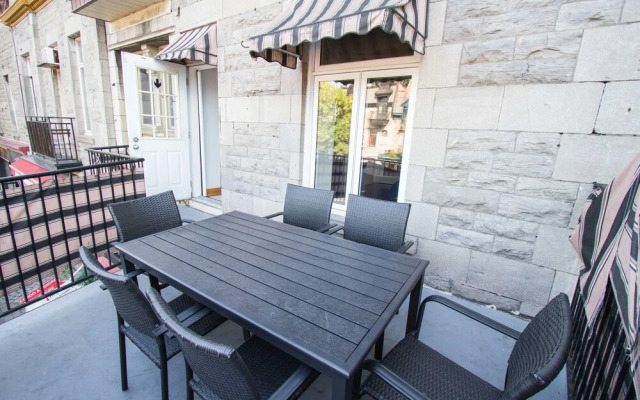 MTLVacationRentals - The City Chalet