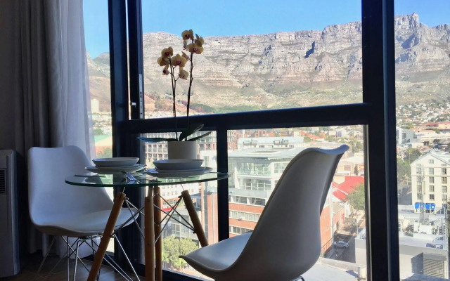 Four Seasons Apartments