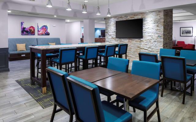 Hampton Inn by Hilton Concord/Bow
