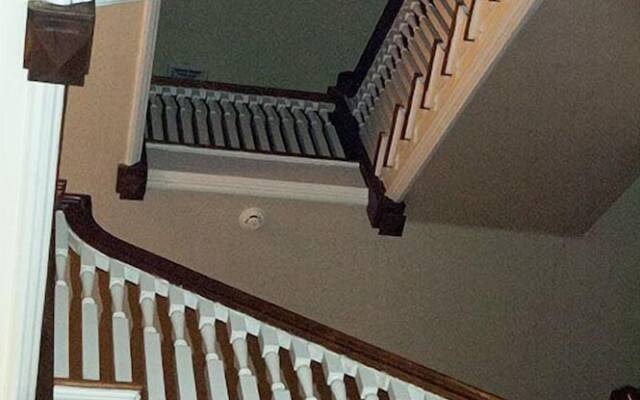 The Albanus Phillips Inn