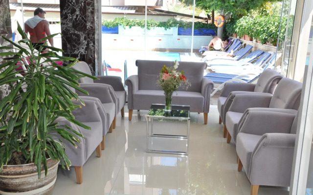 Kleopatra Micador Hotel