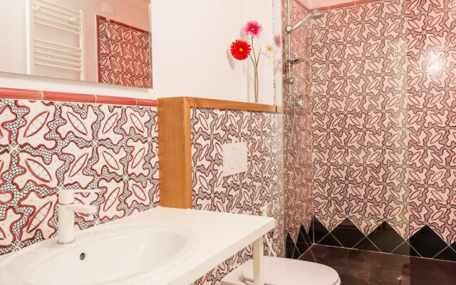 Paravia Suite