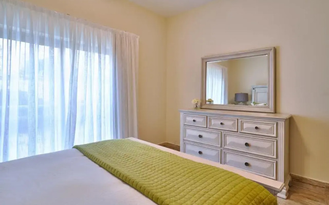 Luxury Beach Condo With Pool View Bh-102