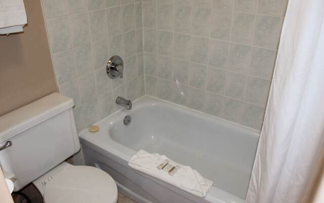 Howard Johnson by Wyndham Red Deer