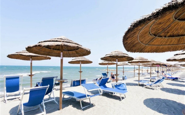 Villaggio African Beach