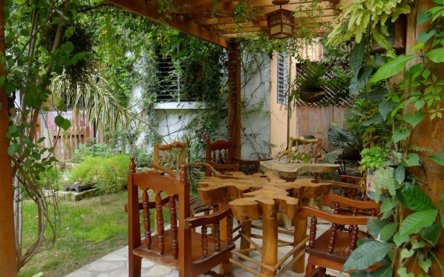 Hotel Y Restaurante Las Gardenias