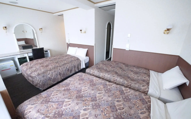 U Community Hotel