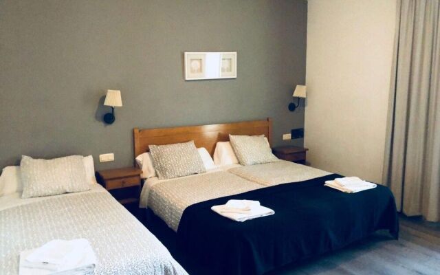 Hotel Avenida Del Sotillo