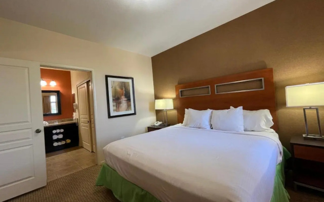 The Cliffs at Peace Canyon