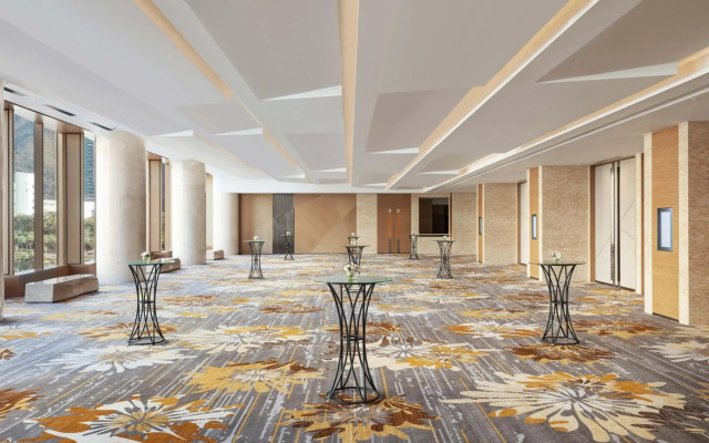 Sheraton Hong Kong Tung Chung Hotel