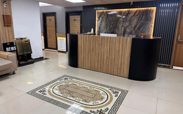 Royal Ezel Hotel