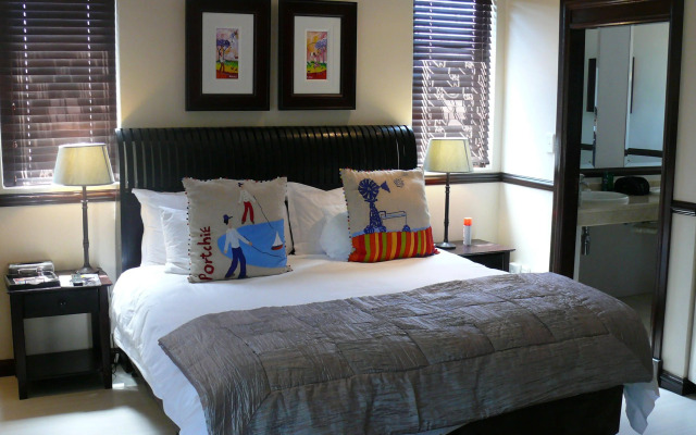 NO66 Sandton Lodge