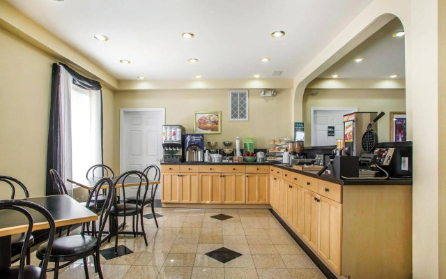 Quality Inn Pleasantville