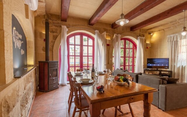 Gozitan Farmhouse Pool & Jacuzzi - PP 2