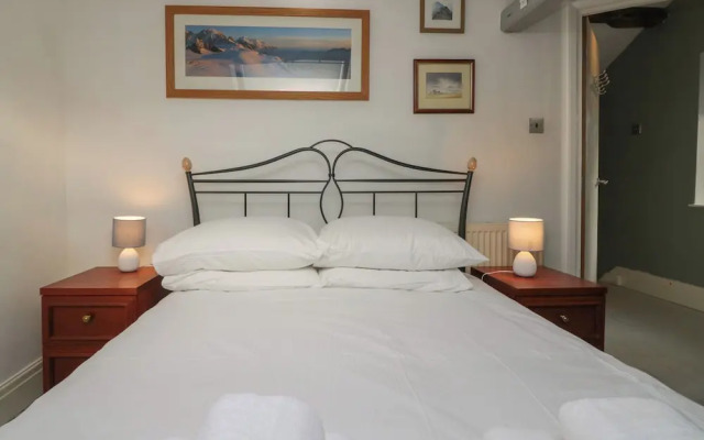 Flat 1