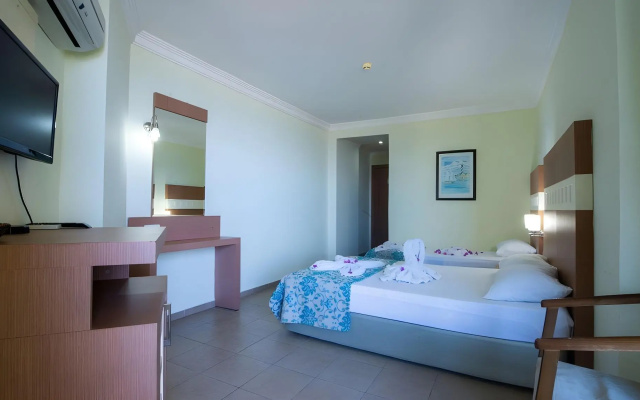 Sun Star Beach - Image 6
