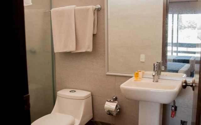 Hotel Expo Plaza Business and Family Guadalajara
