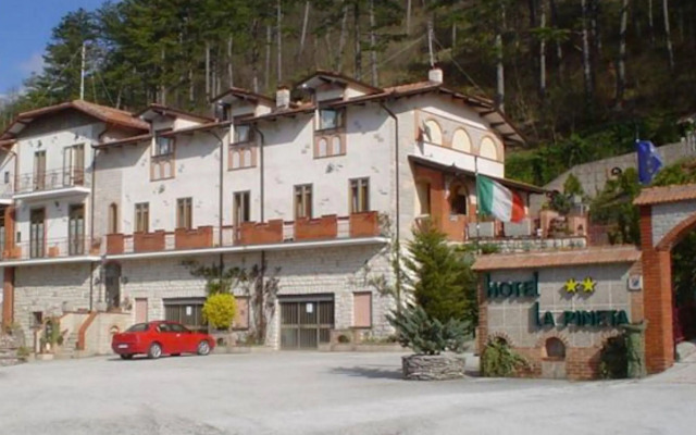 Hotel Ristorante La Pineta