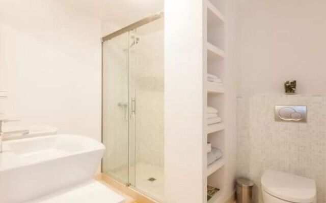 Holi-Rent Descalzos D