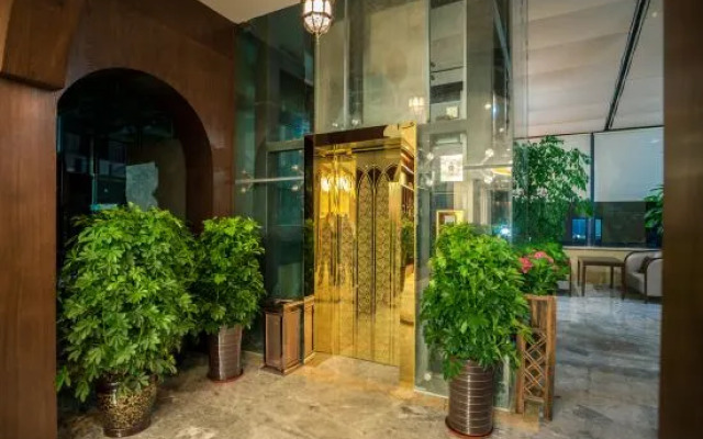 Weifang Silk Road Hotel (Songpan Passenger Transport Center)