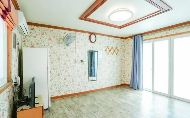 Taean Baegakgwan Pension