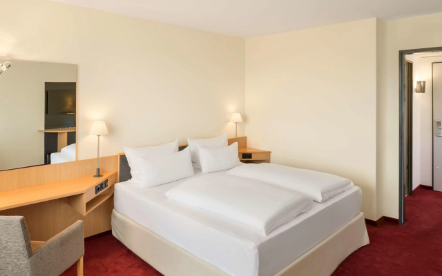 Отель Dresden Neustadt