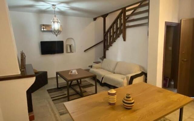 Private Beach Front Maisonette 3 Bedroom Mikiverna