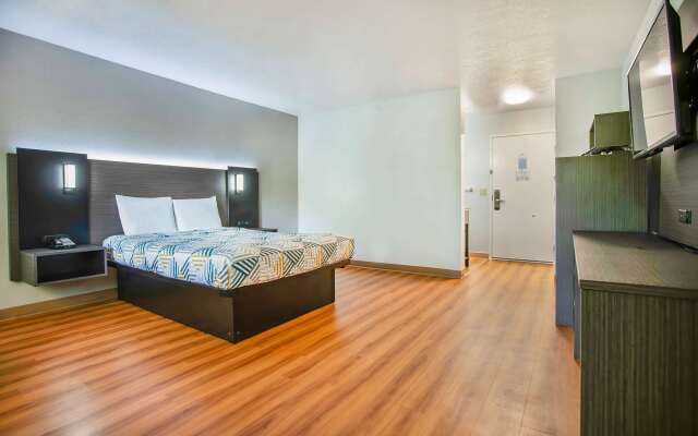 Motel 6 Gresham, OR - Portland