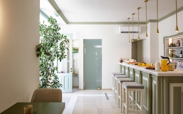 Mythos Suites Boutique Hotel